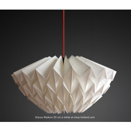 Discus M Hanglamp Wit van Daniëlle Origami bestel je bij hollanddesignandgifts.com/de/ net als ander trendy Dutch Design voor je interieur