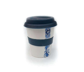 Coffee to go mug by Royal Goedewaagen in Delft blue at Holland Design & Gifts: original gift idea